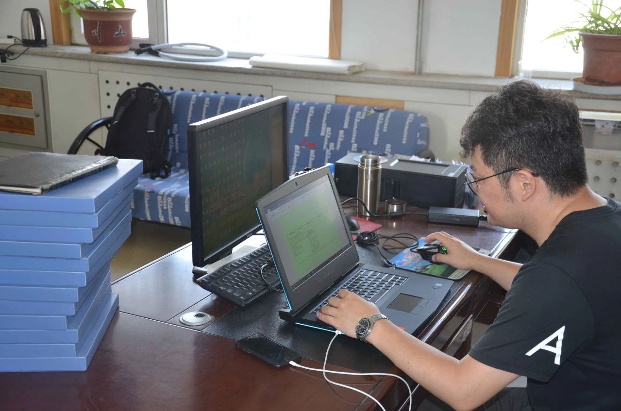 NG大舞台-有梦你就来 -致力于新媒体舞台视觉艺术创作整案服务