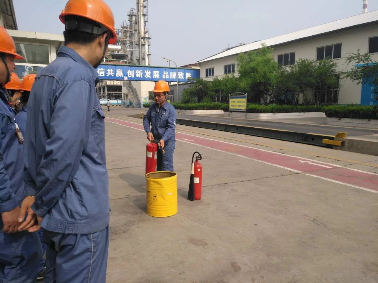 微信图片_20190715085504.jpg NG大舞台-有梦你就来 -致力于新媒体舞台视觉艺术创作整案服务