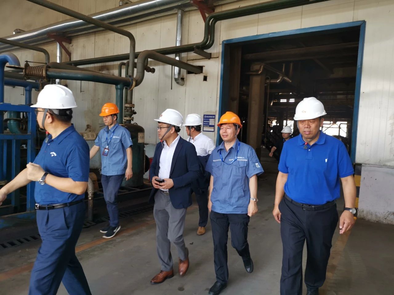 微信图片_20190715090759.jpg NG大舞台-有梦你就来 -致力于新媒体舞台视觉艺术创作整案服务