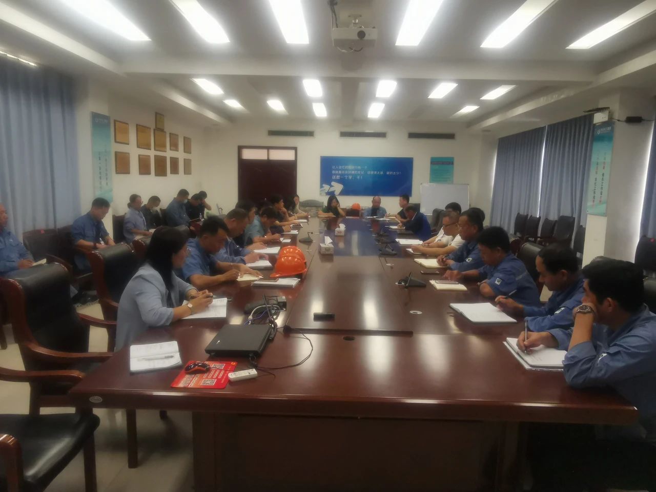 微信图片_20201103153213.jpg NG大舞台-有梦你就来 -致力于新媒体舞台视觉艺术创作整案服务