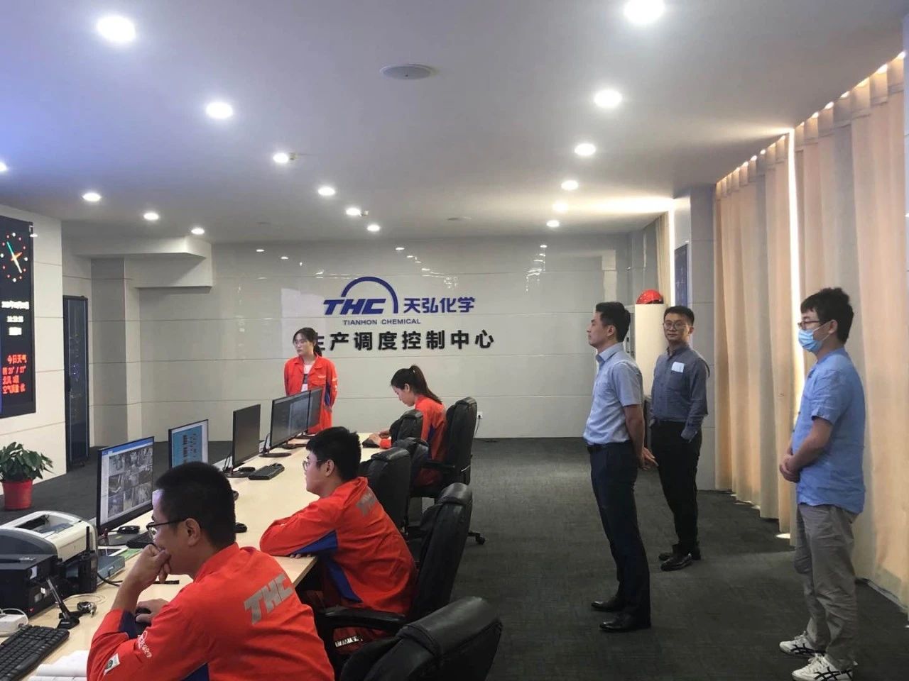 NG大舞台-有梦你就来 -致力于新媒体舞台视觉艺术创作整案服务