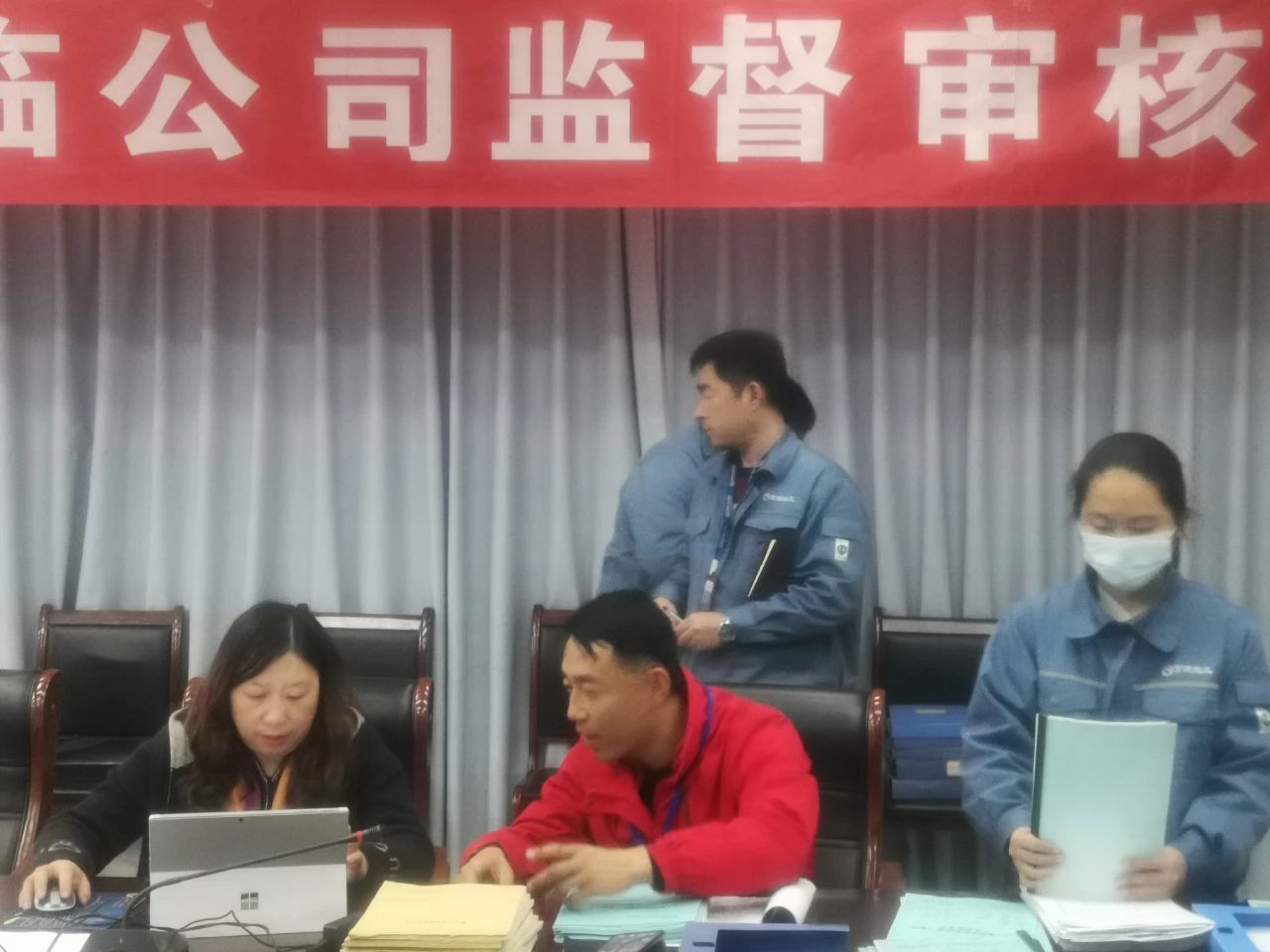 微信图片_20201204095423.jpg NG大舞台-有梦你就来 -致力于新媒体舞台视觉艺术创作整案服务