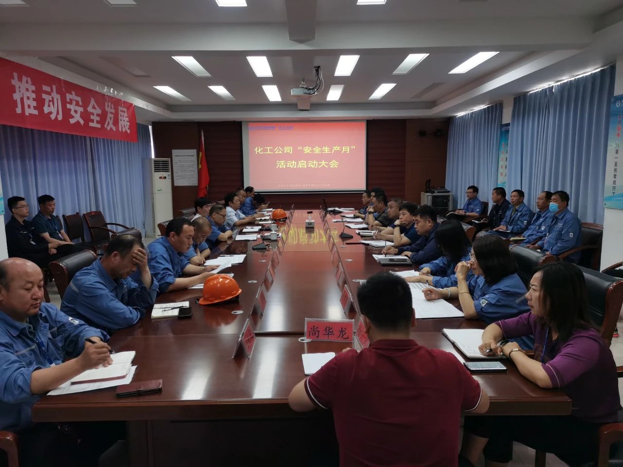 NG大舞台-有梦你就来 -致力于新媒体舞台视觉艺术创作整案服务
